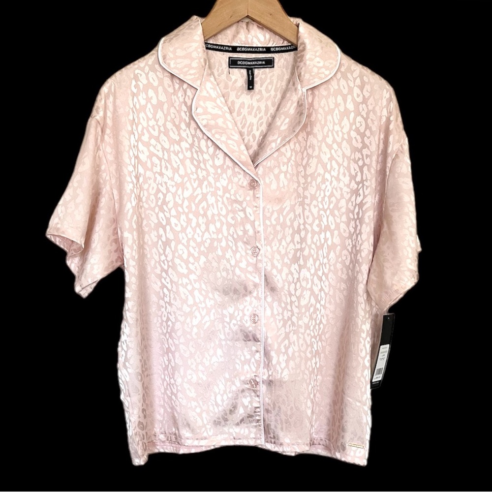 BCBGMAXAZRIA Women’s Pajamas 2 Pc Set Pale Pink muted animal print NEW WITH TAGS - Picture 2 of 8